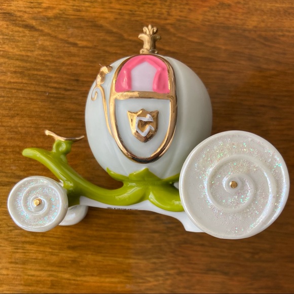 Disney Cinderella Pumpkin Carriage Coach Porcelain Figurine - Picture 6 of 7